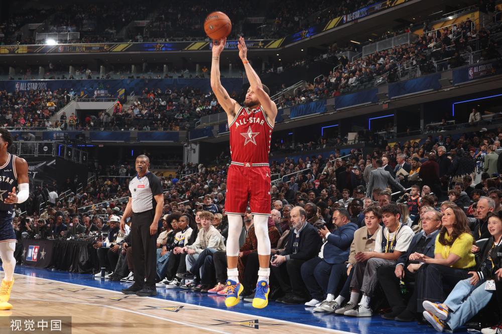 虽然场上的 虽然场上的