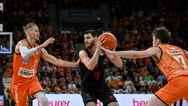 塔韦尼耶在 塔韦尼耶在